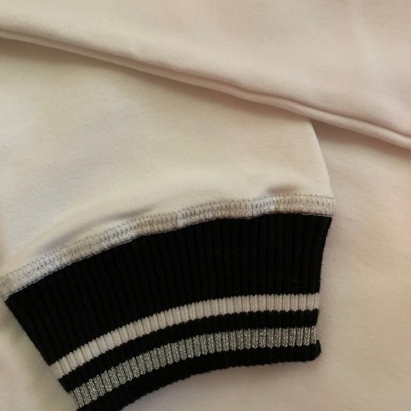 Lyse Spénard, Hooded sweater, Size Large (can fit for 8-10-12).  Real White. - Picture 3 of 10